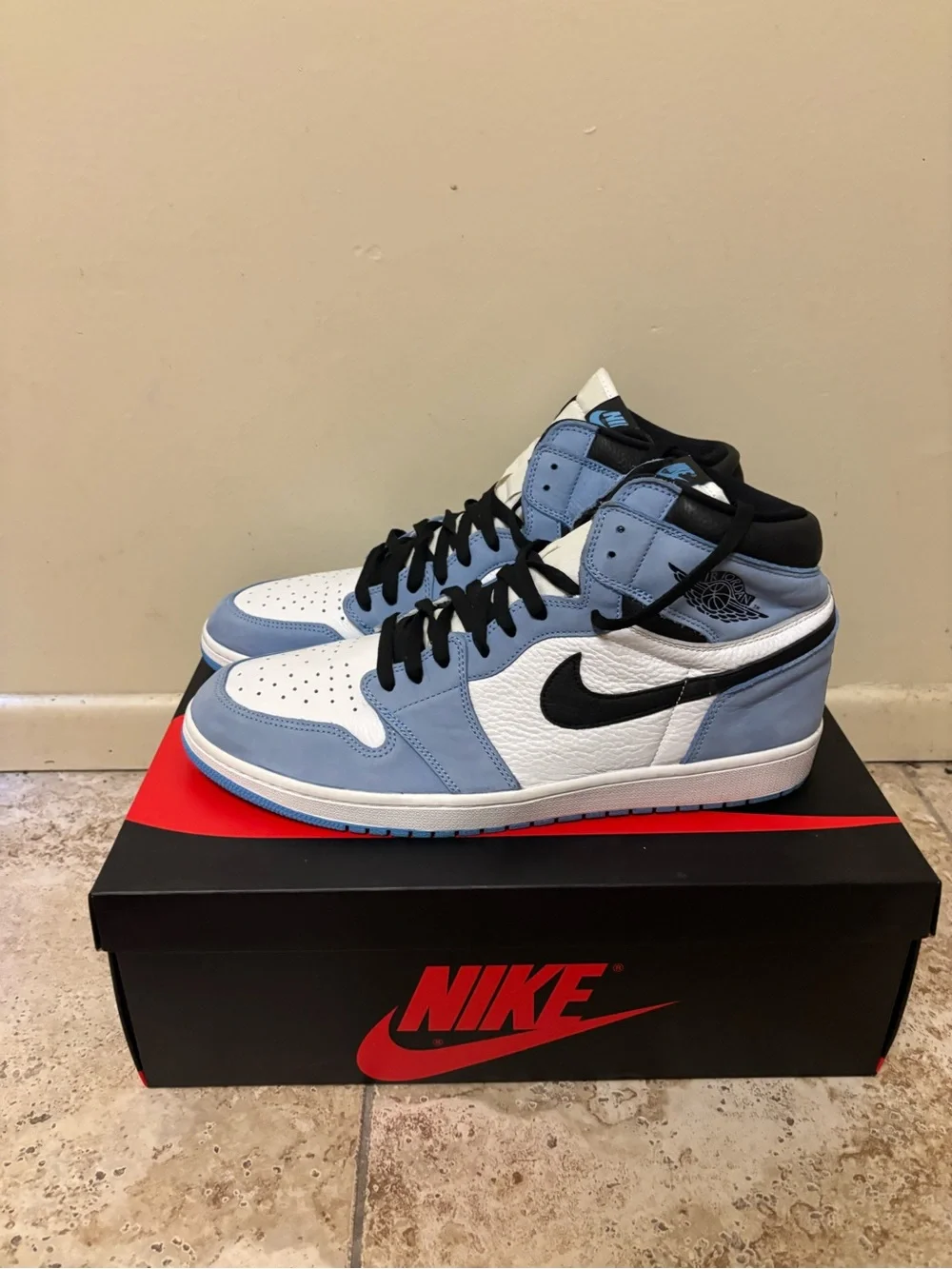 Air Jordan 1 University Blue size 16 555088-134